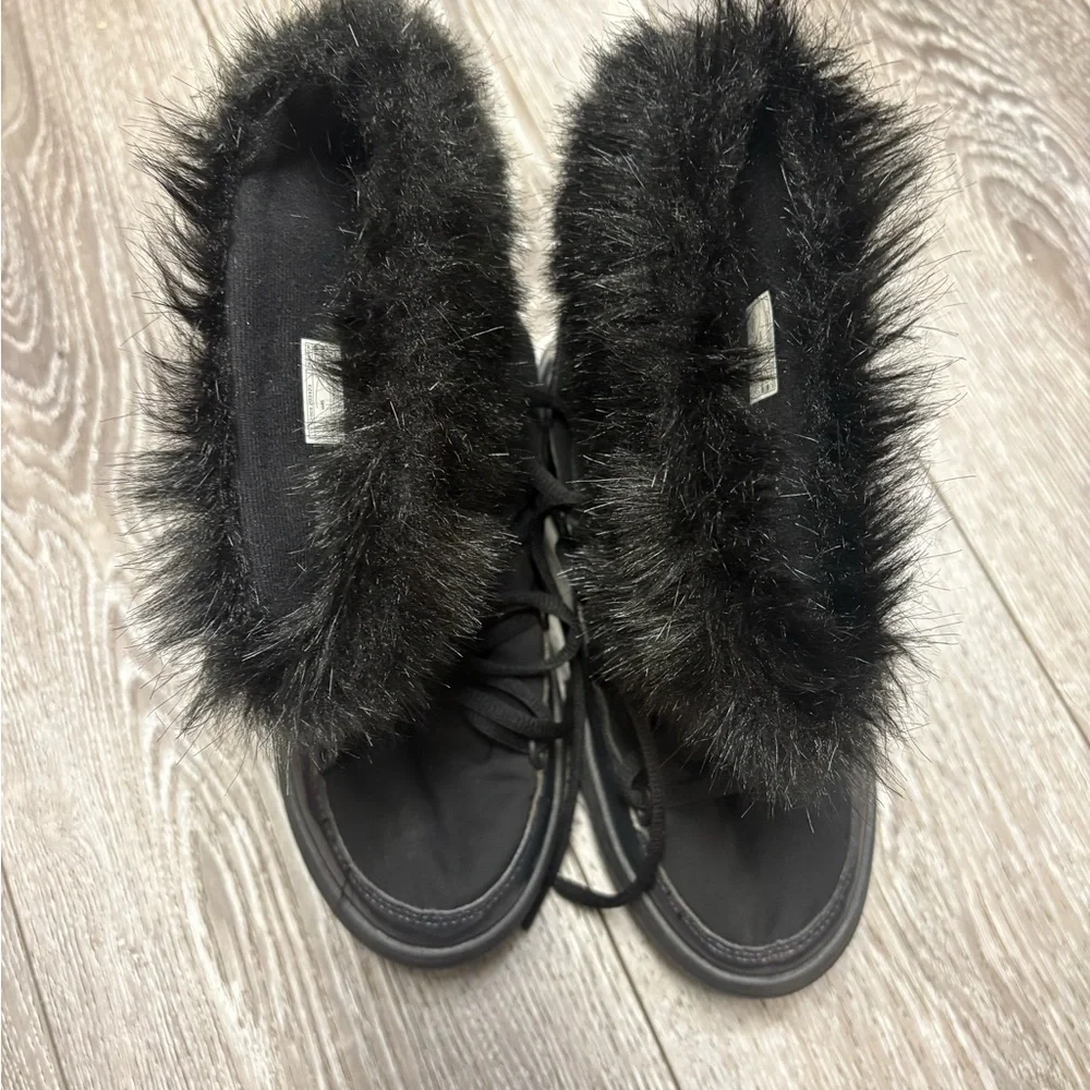 CROCS Black Fur-Lined Winter Boots
